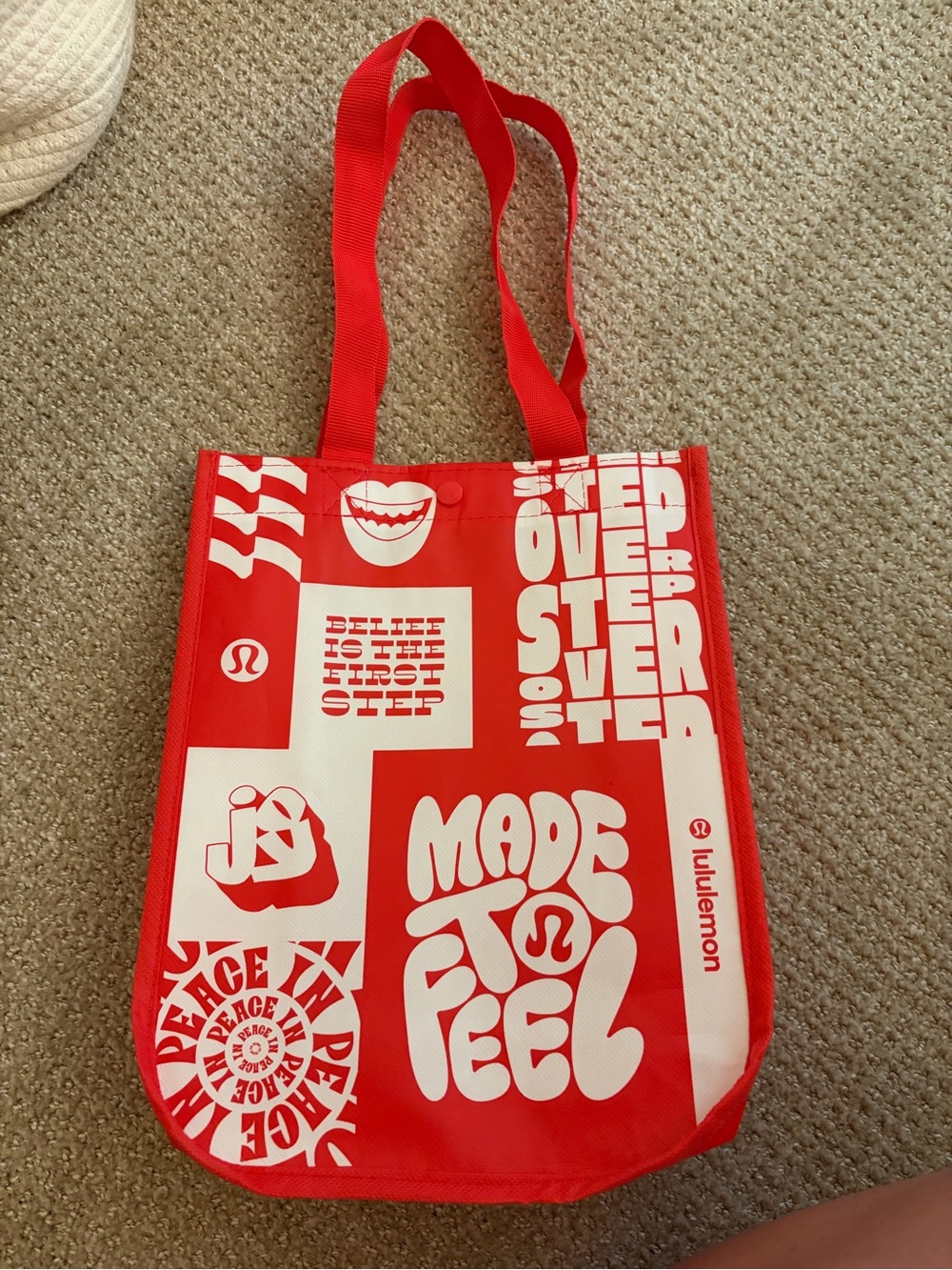 ❤️‍🔥BOGO FREE new lululemon athletica Red Graphic Tote White Print 2026 Reusable